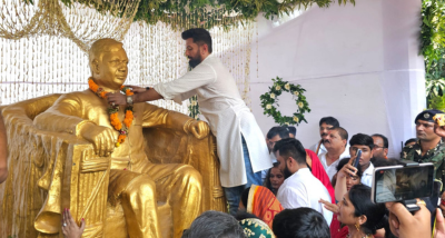 बिहार: पूर्व केंद्रीय रामविलास पासवान की उनकी तीसरी पुण्यतिथि पर श्रद्धांजलि अर्पित की गयी