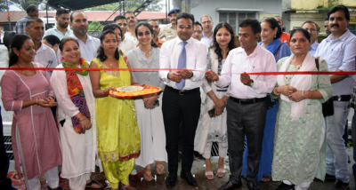 उपायुक्त डॉ. निपुण जिंदल ने कहा कि रेडक्रॉस सोसाइटी द्वारा जिला कांगड़ा में जनसेवा और लोकहित के अनेक कार्यों को अंजाम दिया जा रहा