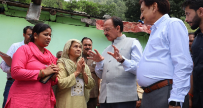 आयुष मंत्री हर्षवर्धन चौहान ने कहा कि हिमाचल सरकार आपदा पीड़ितों को राहत प्रदान करने और उनके पुनर्वास को लेकर पूरी तत्परता से कार्य कर रही है