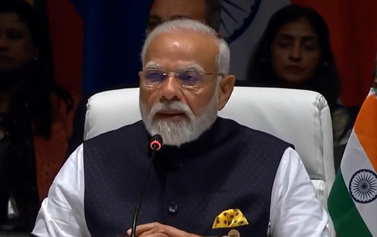 प्रधानमंत्री नरेन्‍द्र मोदी ने सिंगापुर के पूर्व प्रधानमंत्री ली कुआन यू को उनकी 100वीं जयंती पर श्रद्धांजलि अर्पित की है