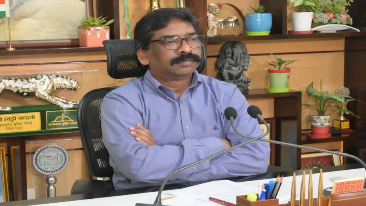 मुख्यमंत्री हेमंत सोरेन को ईडी ने कथित जमीन घोटाला मामले में पूछताछ के लिए चौथा समन भेजा