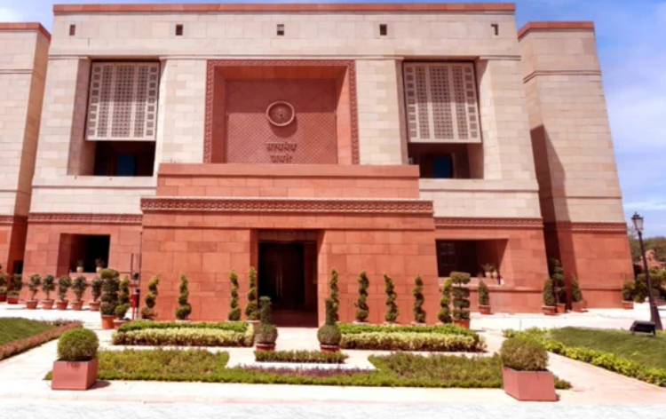 लोकसभा में महिला आरक्षण विधेयक किया गया पेश, नारी शक्ति वंदन अधिनियम नाम दिया गया
