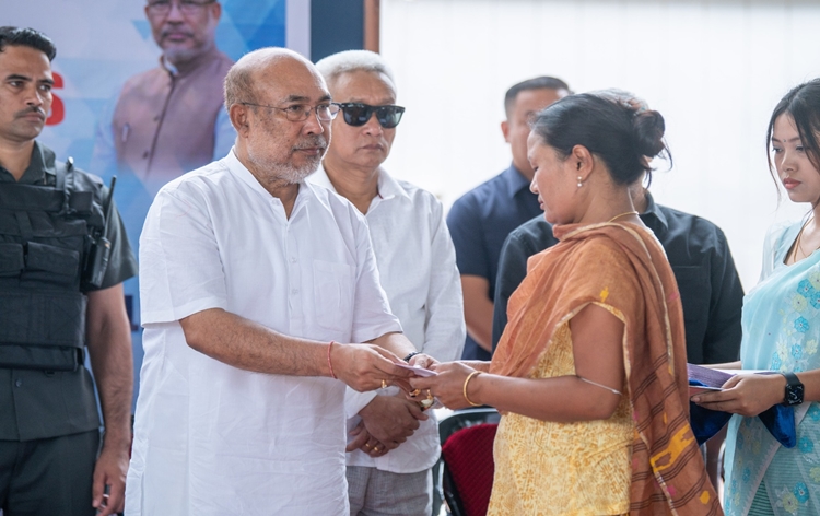 Manipur CM N. Biren Singh distributes one-time financial assistance to beneficiaries at Relief Camps