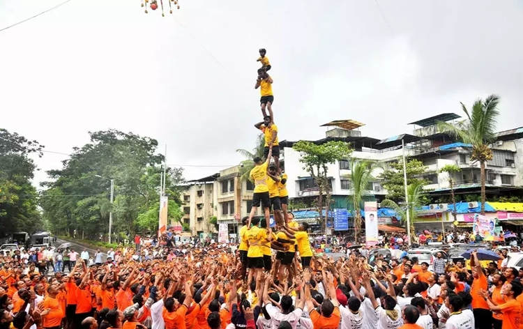 Maharashtra celebrates Dahi Handi festival with traditional fervor