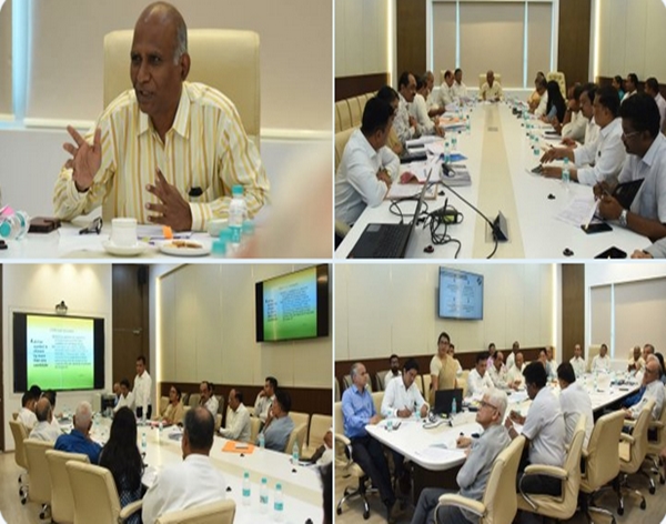 Maharashtra Chief Electoral Officer S. Chockalingam conducts meeting with representatives from registered political parties