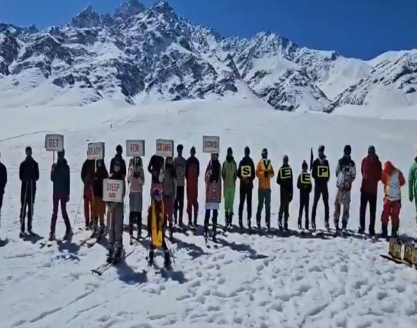 Ladakh:  SVEEP Kargil organised an awareness programme to engage first-time voters