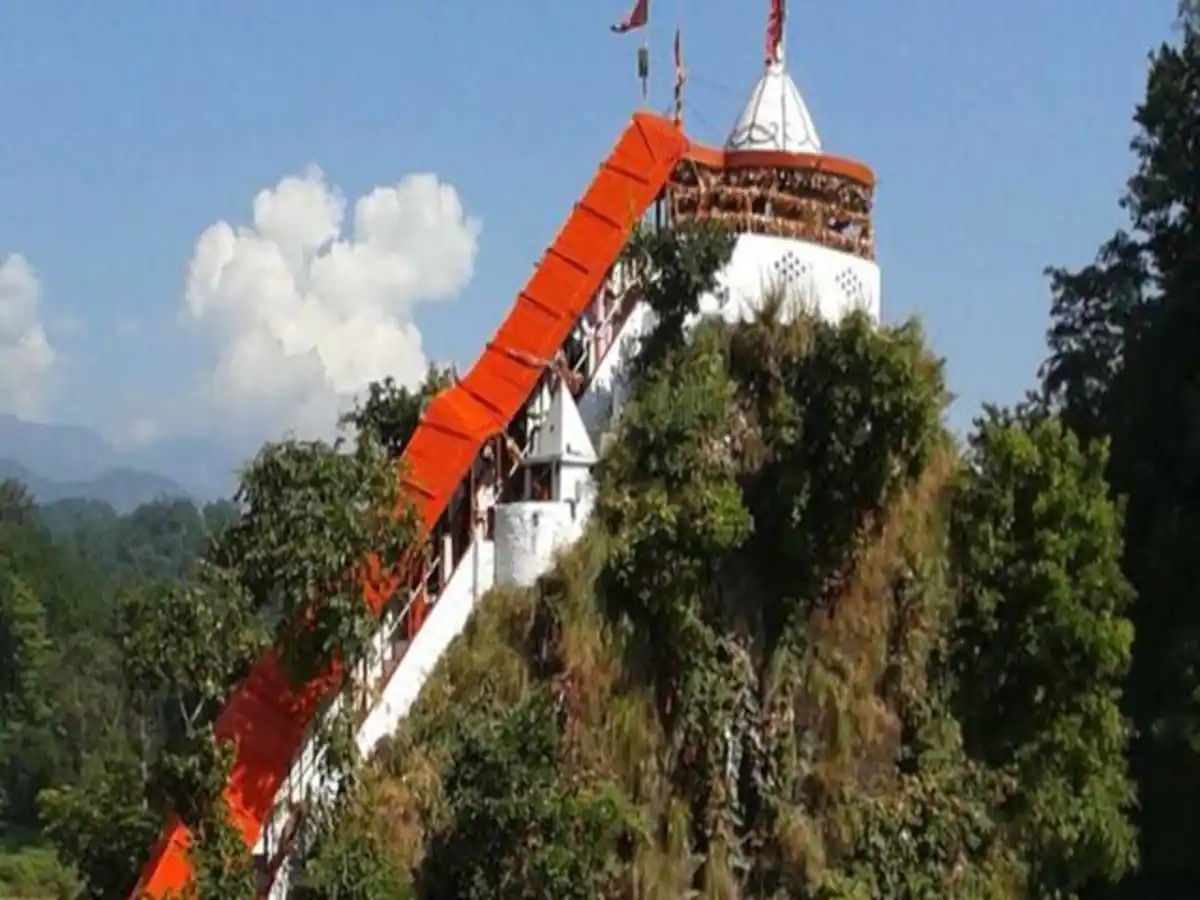 सरकार ने नैनीताल जिले के गर्जिया देवी मंदिर के लिए लगभग 5 करोड़ 80 लाख रूपये की वित्तीय स्वीकृति प्रदान की