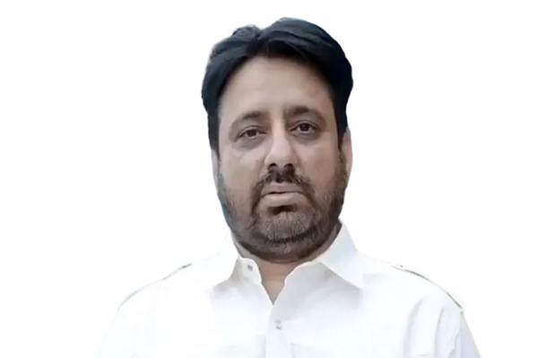 ED quizzes AAP MLA Amanatullah Khan in Delhi Waqf Board case