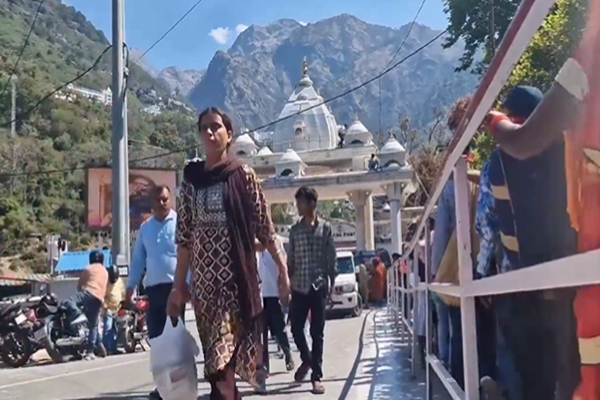 Mata Vaishno Devi Bhawan decorated with imported flowers ahead of Navratri festival