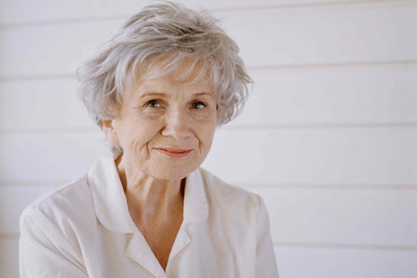 Canadian author Alice Munro and Nobel laureate passes away at her home in Ontario at age of 92