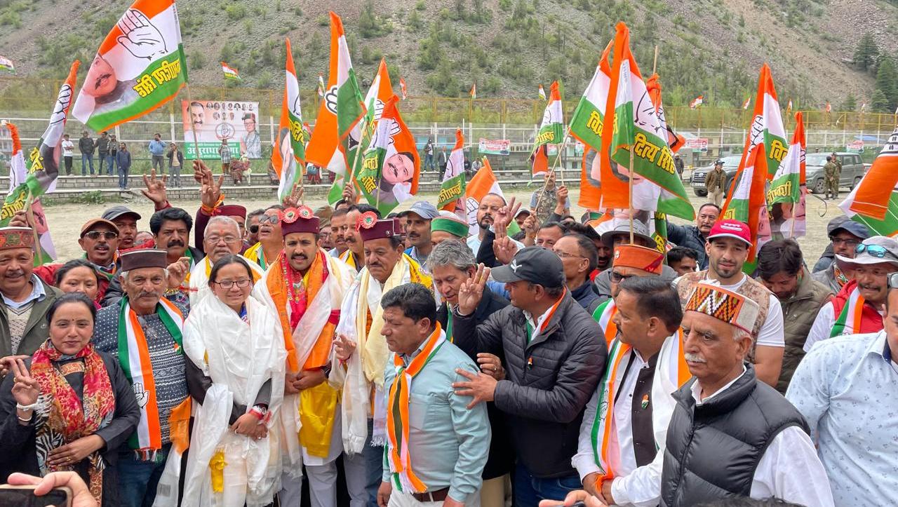 मण्डी संसदीय क्षेत्र से कांग्रेस प्रत्याशी विक्रमादित्य सिंह ने लाहौल स्पीति जिला में चुनावी जनसभा को सम्बोधित किया