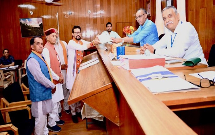 Anurag Singh Thakur Files Nomination from Hamirpur; Suresh Kashyap Files from Shimla