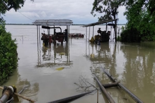 Flood situation remains grim in Assam