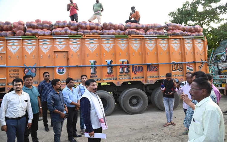 বোকাখাতৰ কৃষকৰ ৫ কোটি ২৪ লাখ টকাৰ ৰঙালাও বহিঃৰাজ্যৰ বজাৰলৈ প্ৰেৰণ