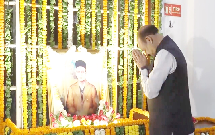 LS Speaker Om Birla pays floral tributes to Swatantryaveer Vinayak Damodar Savarkar on his birth anniversary