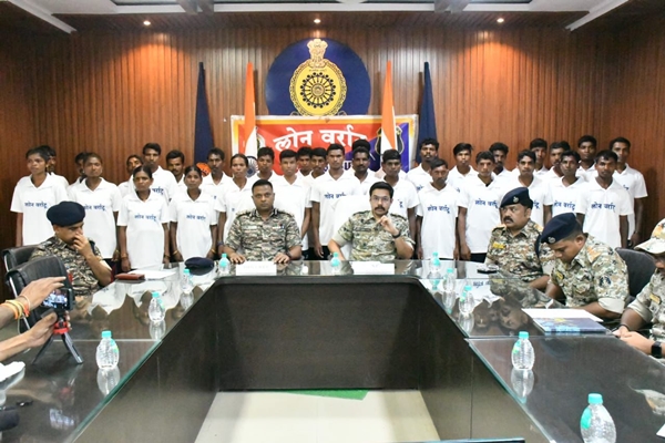 35 Maoists surrender in Dantewada district of Chhattisgarh