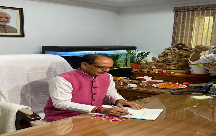 Union Minister Shivraj Singh Chouhan assumes charge as Minister of Rural Development