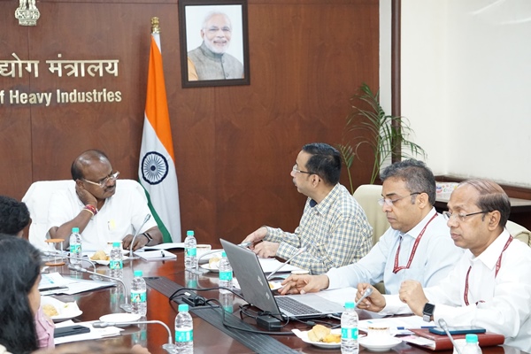 New Delhi: Heavy Industries Minister H D Kumaraswamy conducts review meeting with the senior officials of the Ministry