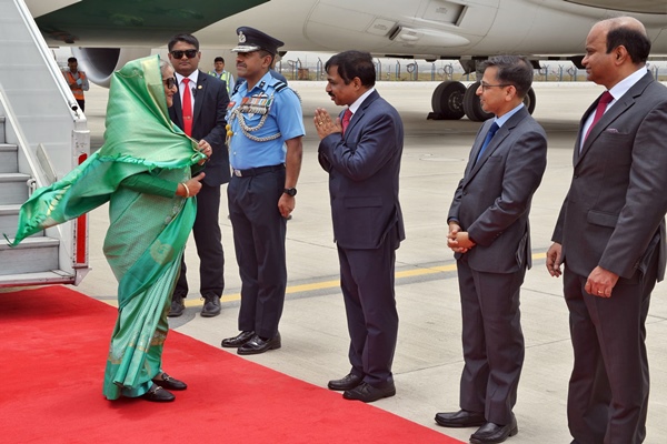 Bangladesh PM Sheikh Hasina, Seychelles VP Ahmed Afif arrive in Delhi ...