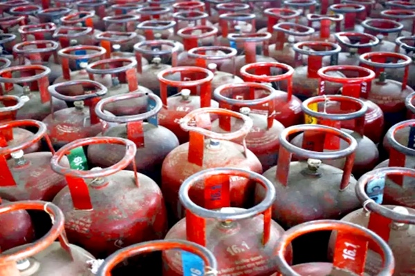 Oil marketing companies slash prices of commercial LPG cylinders by Rs 69.50 per unit; Jet fuel price reduced by 6.5 percent