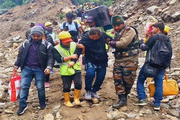 Sikkim Floods: 1300 tourists evacuated, rescue operations continue