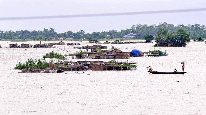 আসামে বন্যা পরিস্থিতির অবনতি হয়েছে।