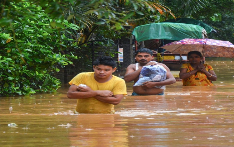 সাম্প্ৰতিক বানত ৰাজ্যখনৰ ২৬ খন জিলাৰ ১৭ লাখৰো অধিক লোক ক্ষতিগ্ৰস্ত