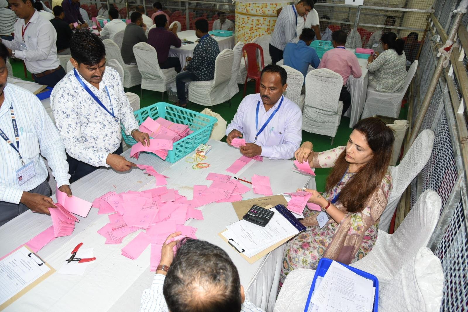 महाराष्ट्र विधानपरिषदेच्या ४ जागांसाठीच्या निवडणुकीच्या मतमोजणीला प्रारंभ