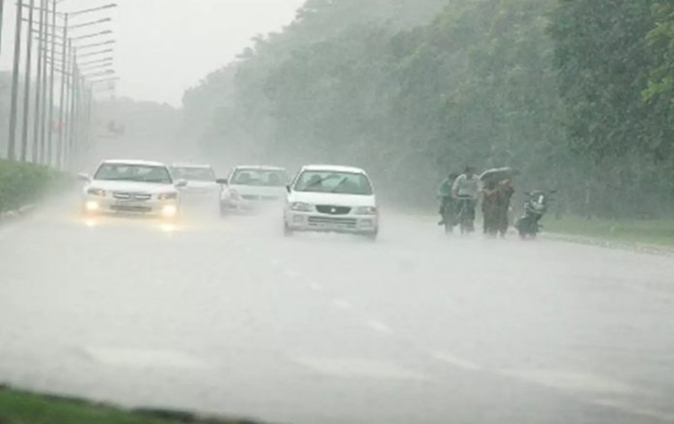 IMD issues red alert for ‘very heavy’ rainfall in West, North-East India for next 4-5 days