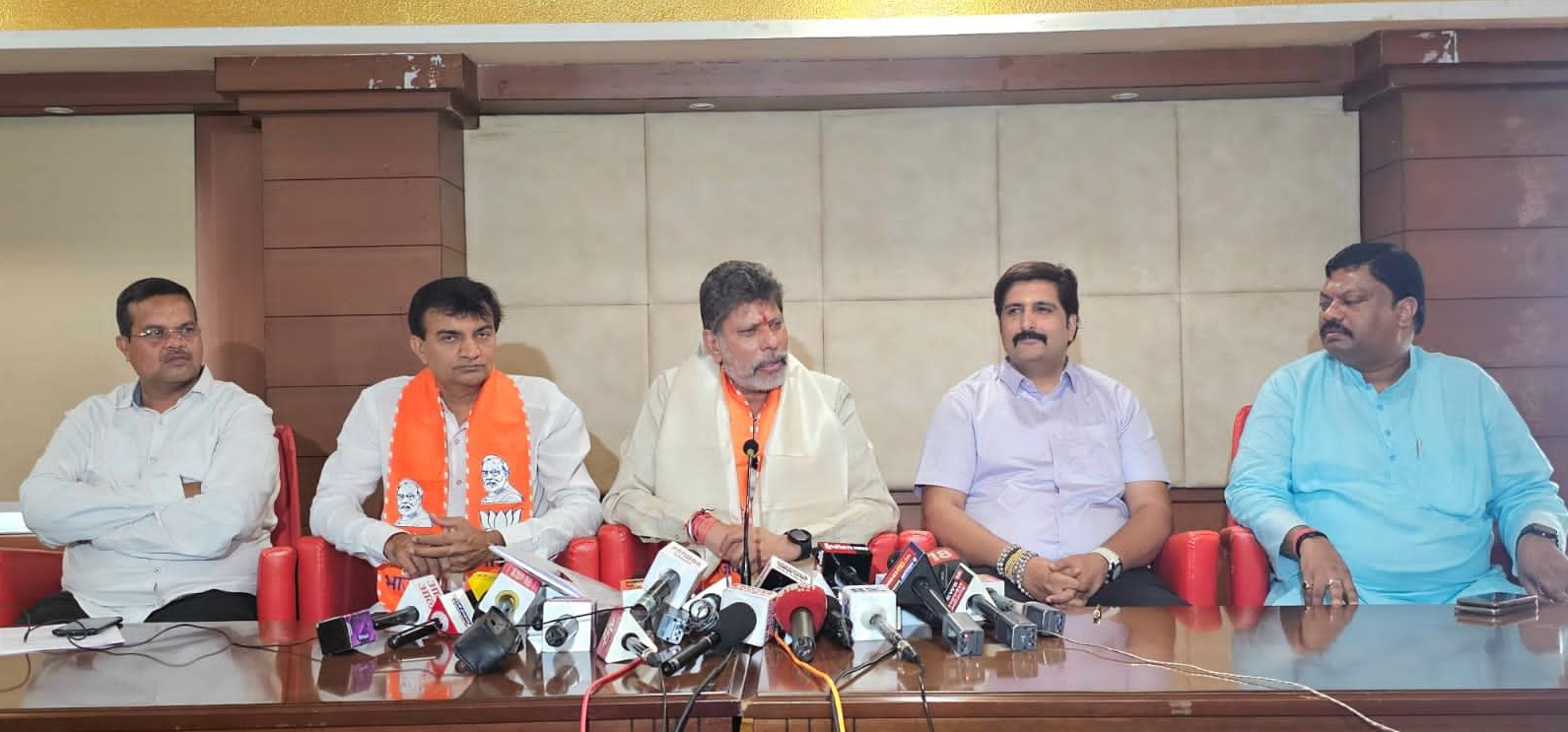 भाजपा के प्रदेश अध्यक्ष किरण सिंह देव ने रायपुर में पत्रकारों से चर्चा की