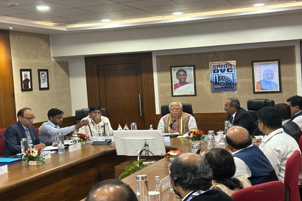 Union Minister Manohar Lal Khattar Chairs High-Level Meeting at DVC Headquarters in Kolkata