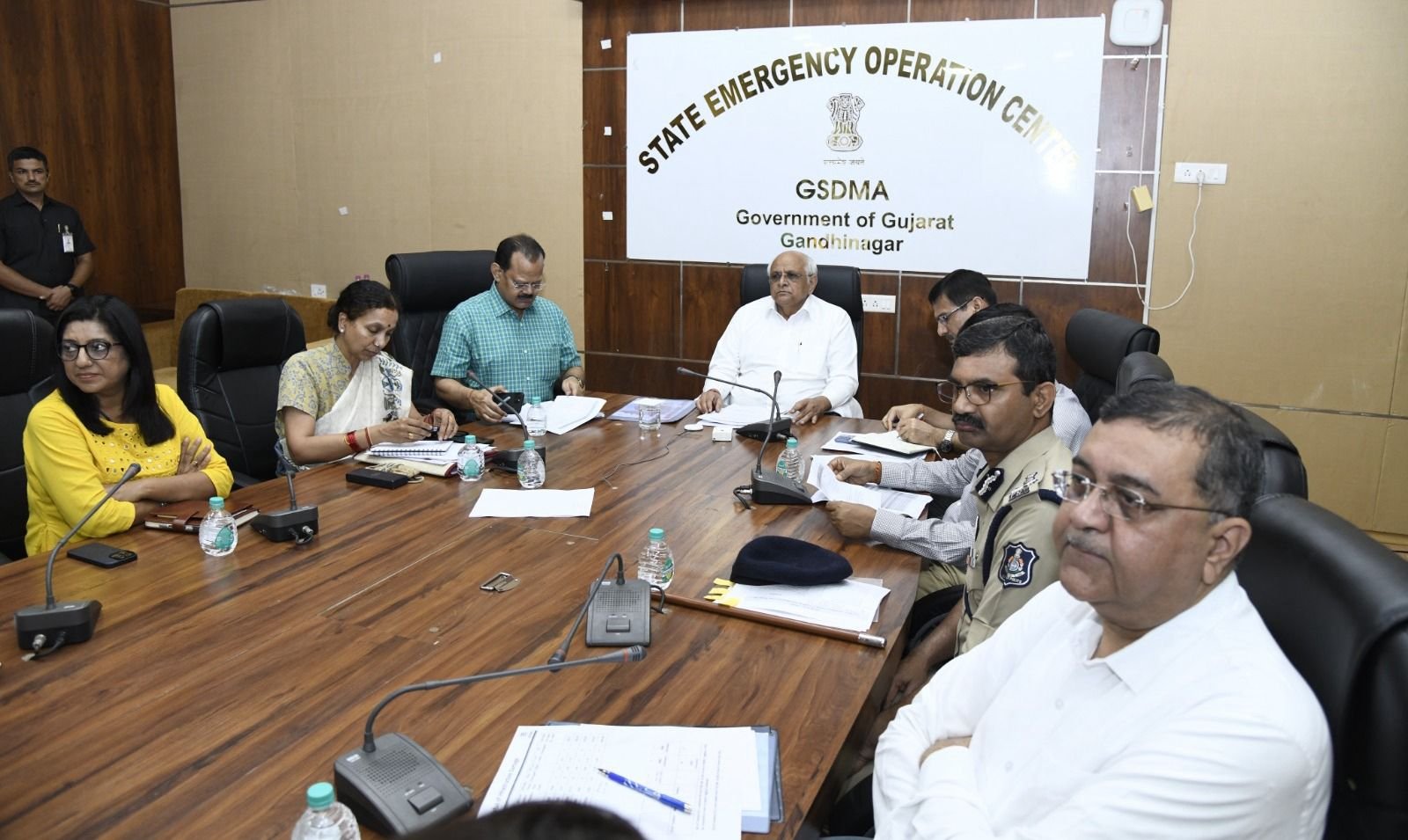 गुजरात में तेज़ बारिश के कारण कई भागों में बाढ़ जैसी स्थिति, मुख्यमंत्री ने की उच्च-स्तरीय समीक्षा