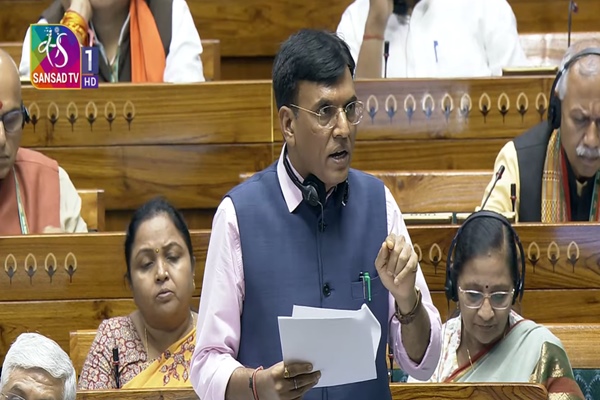 भारतीय ओलंपिक संघ ने पेरिस ओलंपिक में पहलवान विनेश फोगाट को अयोग्‍य करार देने पर विश्‍व कुश्‍ती संघ में विरोध दर्ज करा दिया है 