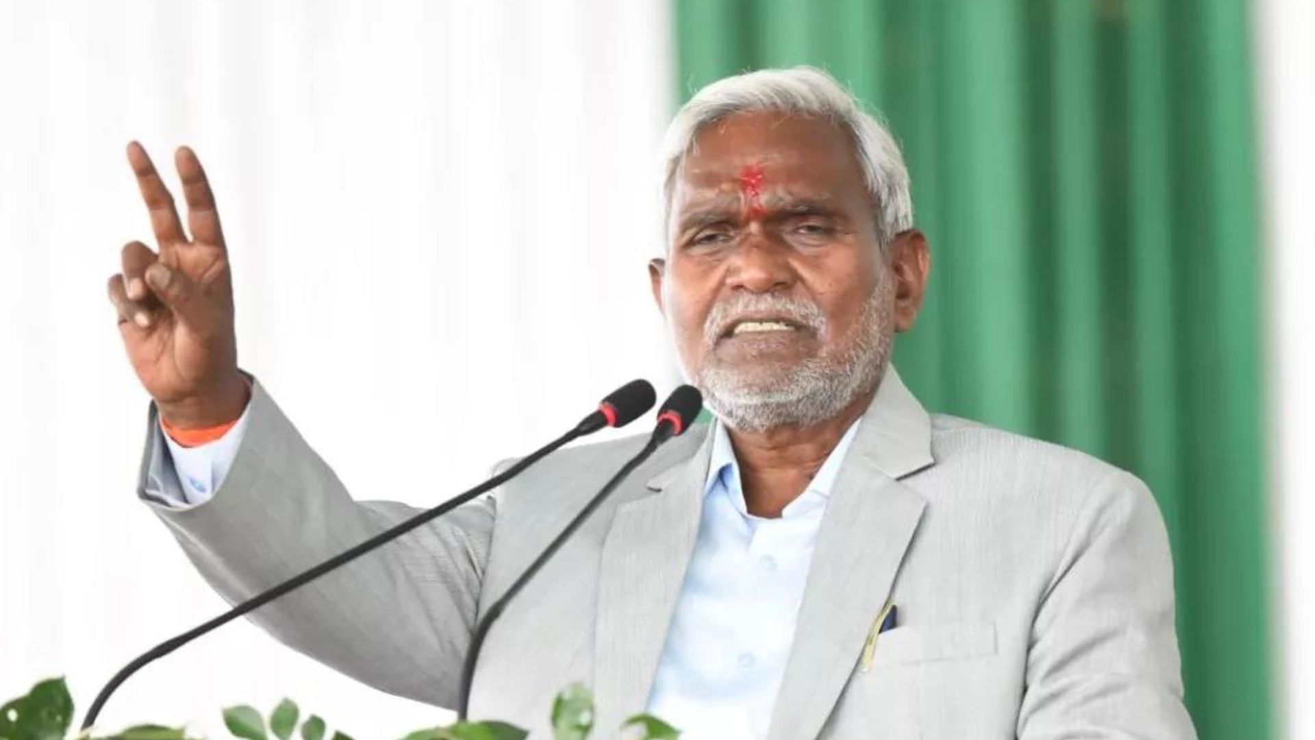 झारखण्‍ड: पूर्व मुख्‍यमंत्री चंपई सोरेन ने हेमन्‍त सोरेन मंत्रिमण्‍डल से इस्‍तीफा दिया