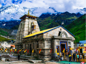 उत्तराखंड के केदारनाथ और गंगोत्री में मौसम की पहली बर्फबारी
