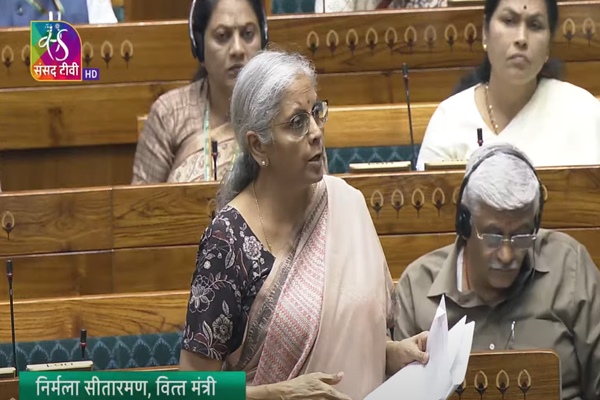 Centre says 138 crore rupees returned to 17,250 claimants