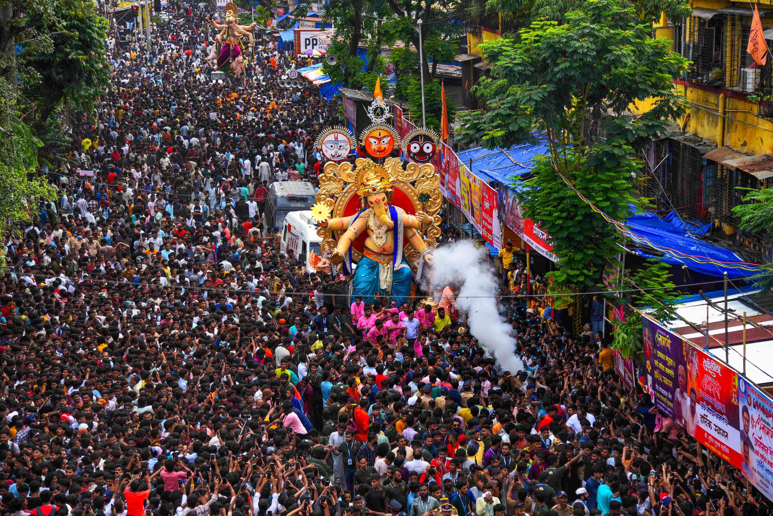 Maharashtra: 10-day long Ganesh Utsav begins