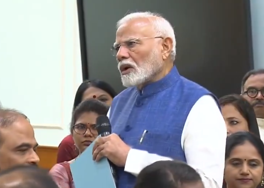 Teachers are rendering a very important service to the nation: PM Narendra Modi