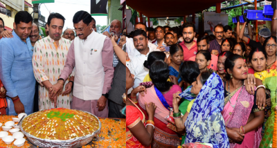 रांची में केन्द्रीय रक्षा राज्य मंत्री संजय सेठ के आवास पर भी प्रधानमंत्री नरेंद्र मोदी का जन्मदिन मनाया गया