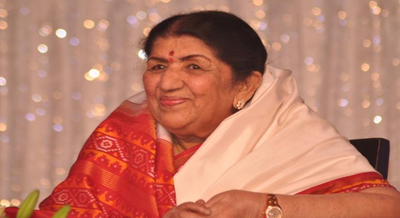 आज स्वर कोकिला लता मंगेशकर की 95वीं जयंती; 70 वर्षों से अधिक के करियर में उन्होंने अनेक भाषाओं में 25 हजार से अधिक गाने गाऐं