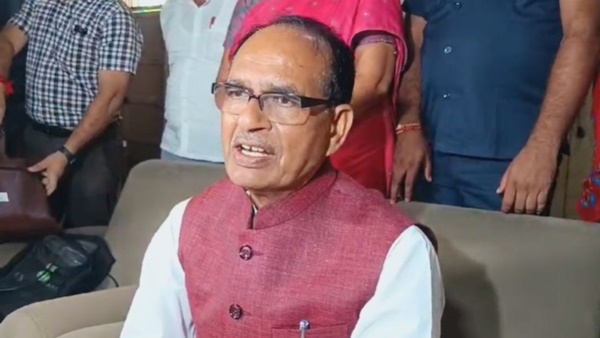 आज रांची पहुंचेंगे केंद्रीय मंत्री शिवराज सिंह चौहान और कांग्रेस नेता गुलाम अहमद मीर
