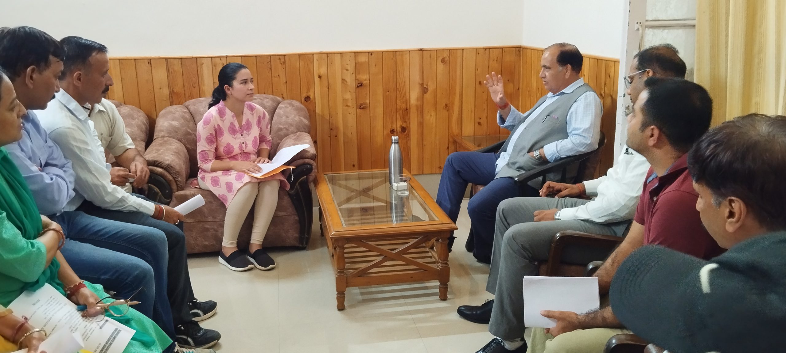 विधानसभा अध्यक्ष कुलदीप सिंह पठानिया की अध्यक्षता में प्राथमिक स्वास्थ्य केंद्र सिहुन्ता की जन आरोग्य समिति बैठक का आयोजन