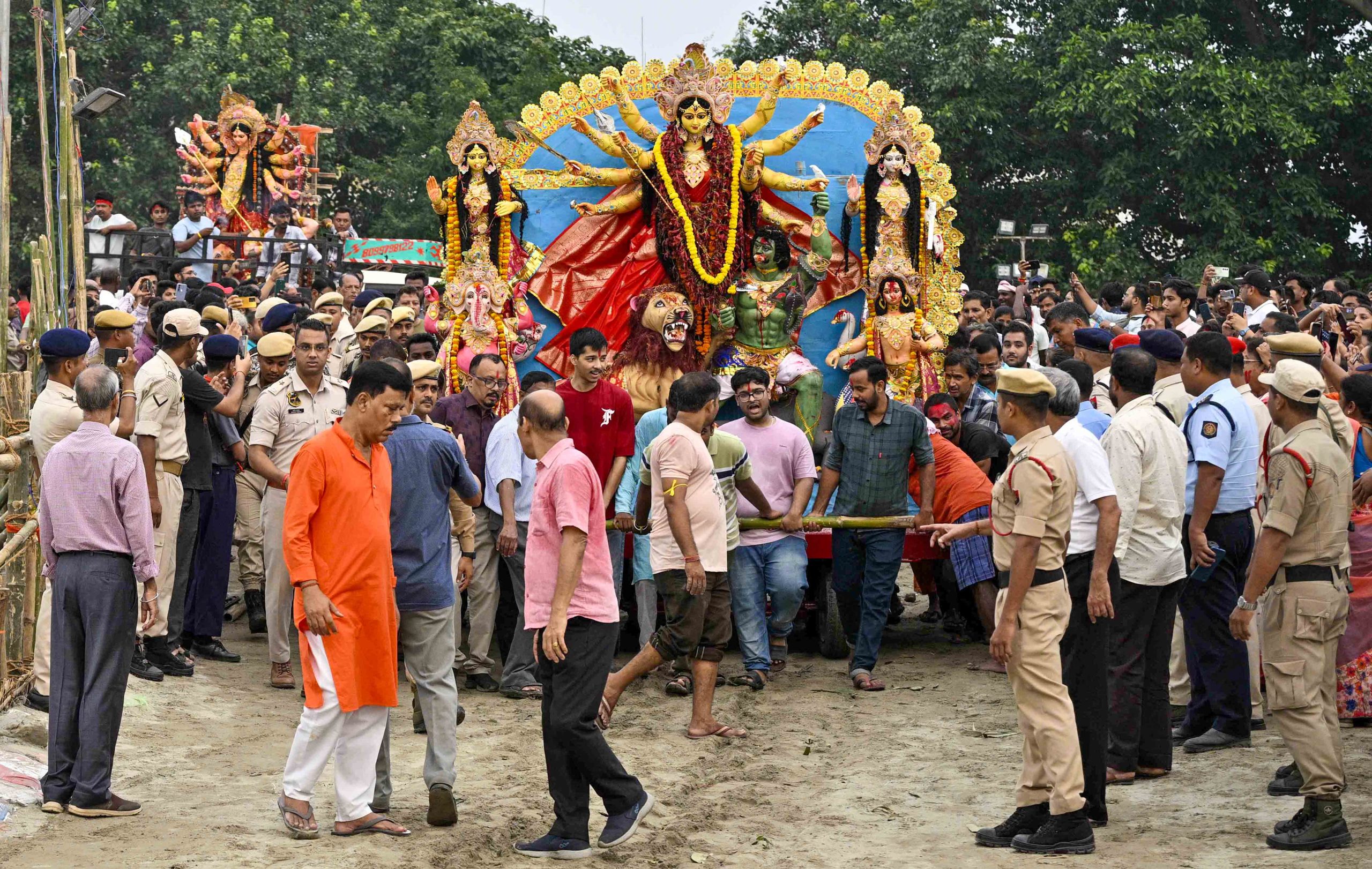 People bid fare to Maa Durga in West Bengal and Assam