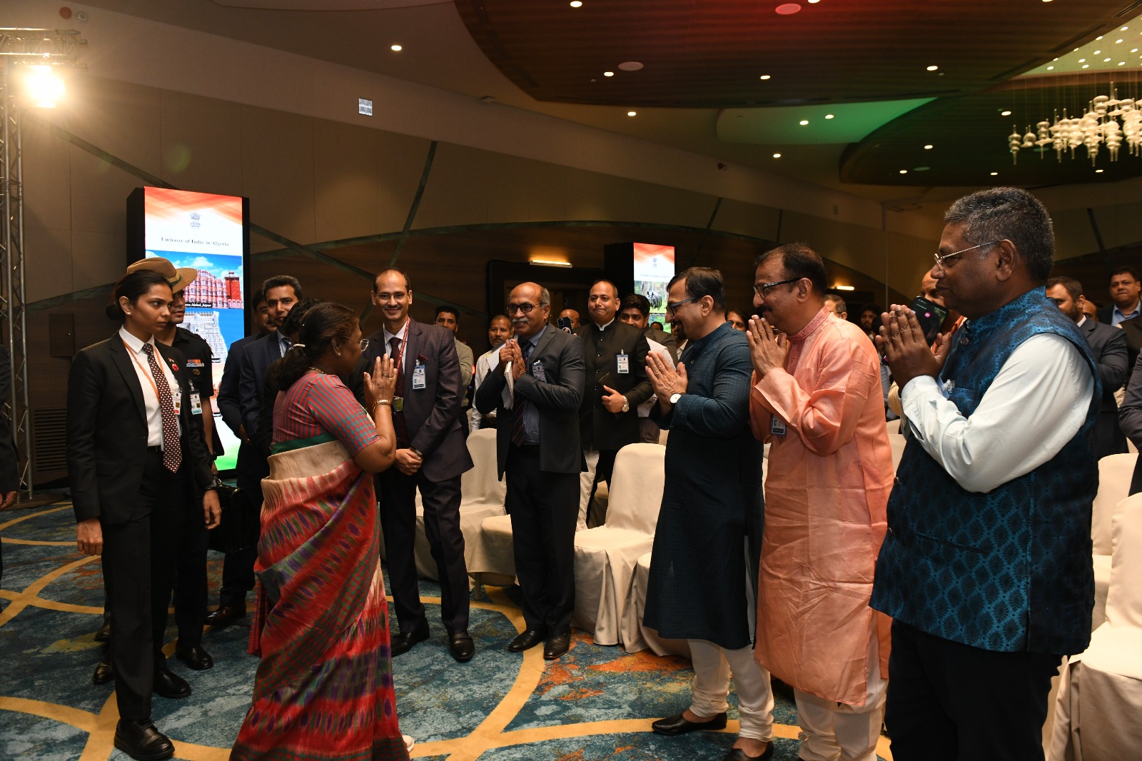 राष्‍ट्रपति द्रौपदी मुर्मु अल्‍जीरिया-भारत आर्थिक मंच को करेंगी संबोधित 