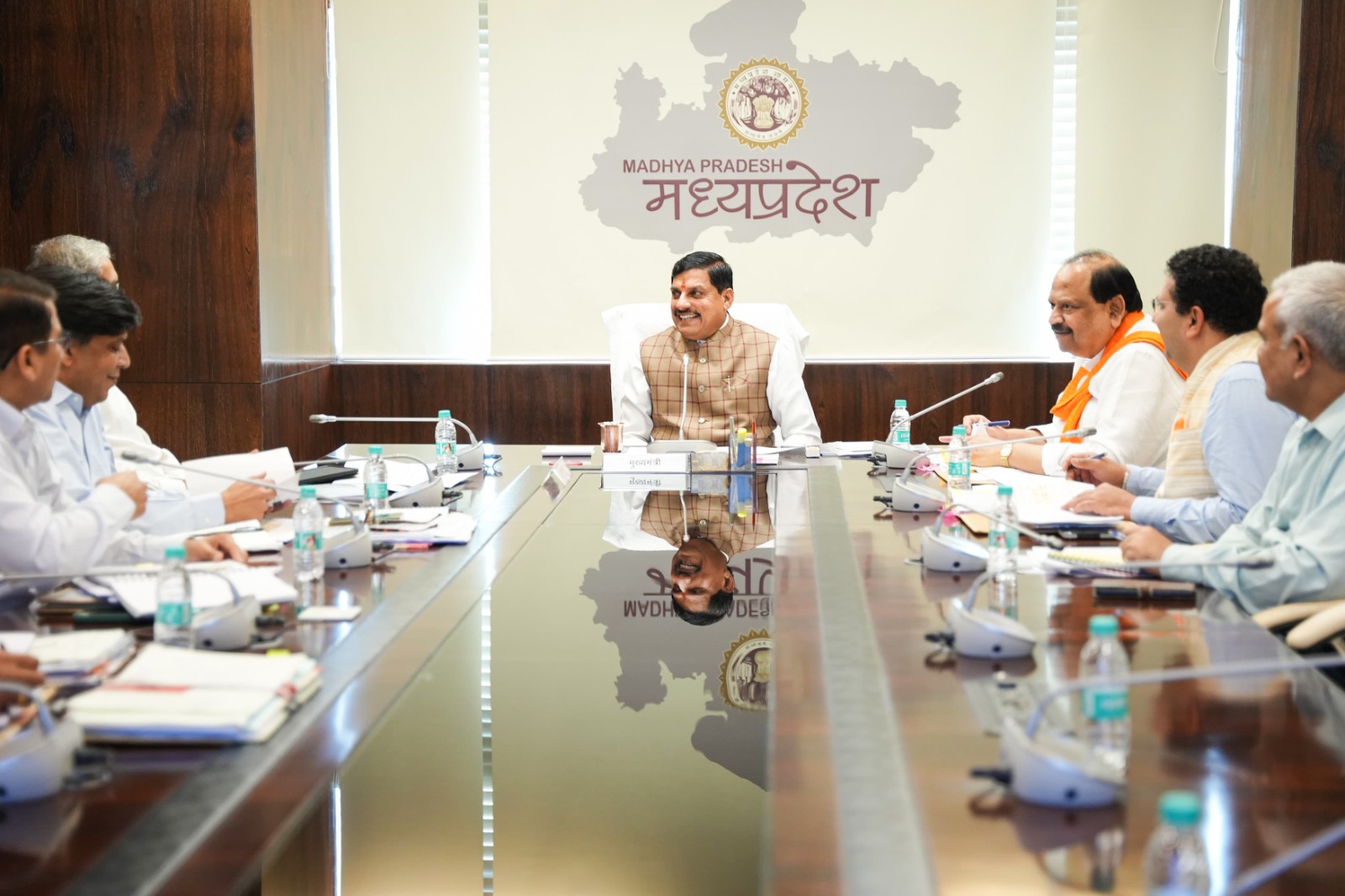 मुख्यमंत्री डॉ. मोहन यादव ने नवरात्रि पर्व के अवसर पर महिलाओं की सुरक्षा की दृष्टि से सभी जिलों में विशेष व्यवस्था करने के दिए निर्देश