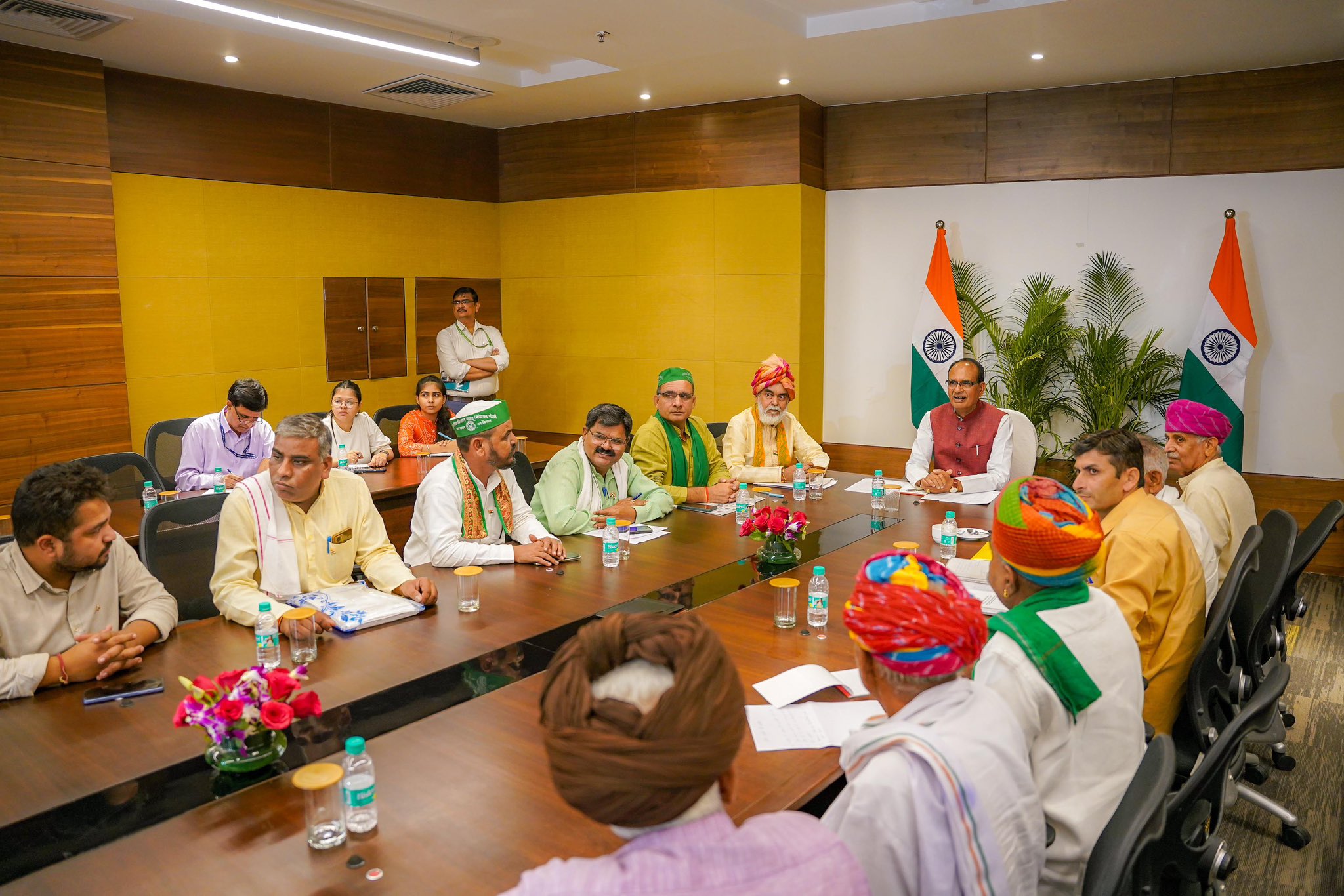 किसानों की आमदनी बढ़ाना केन्द्र सरकार की प्राथमिकताओं में से एक है: शिवराज सिंह चौहान