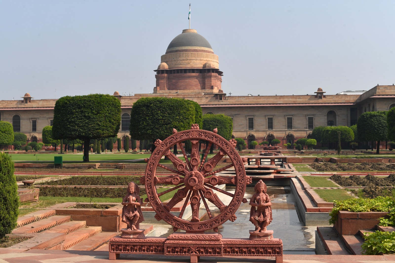 Replicas of Konark Wheels at Rashtrapati Bhavan to Showcase India’s Cultural Heritage