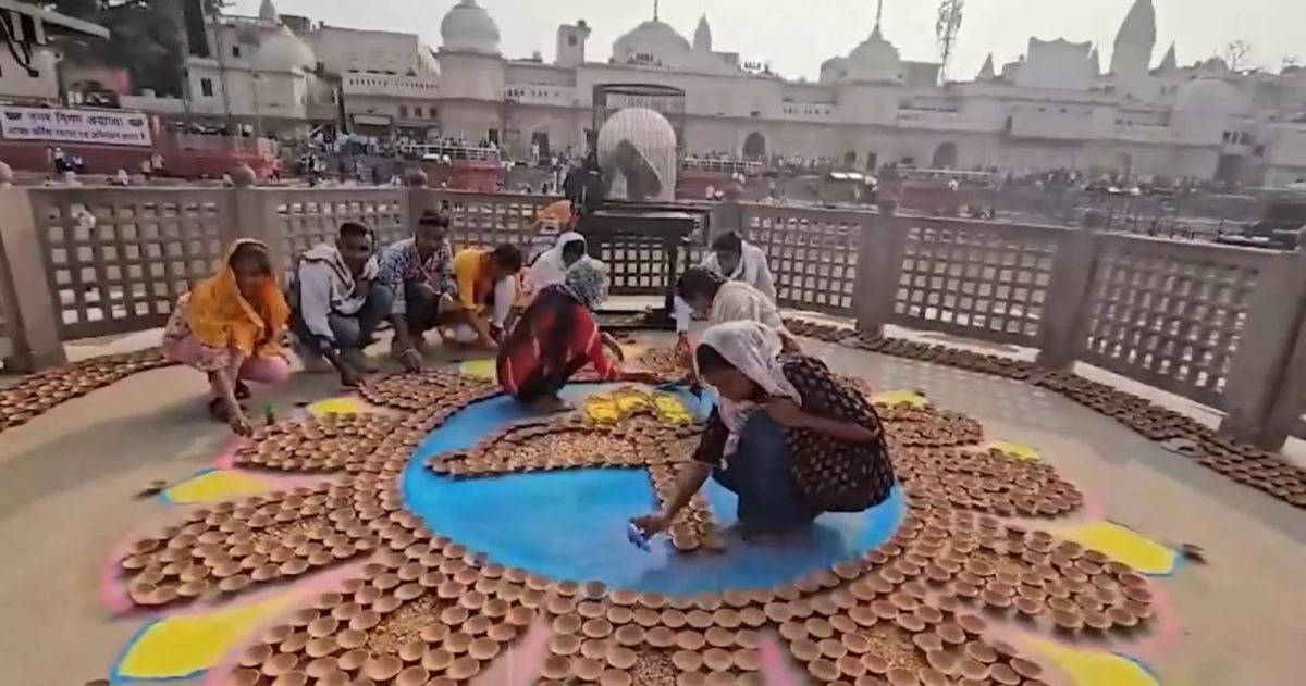 दीपावली की पूर्व संध्या पर अयोध्या में भव्य दीपोत्सव की तैयारियाँ पूरी