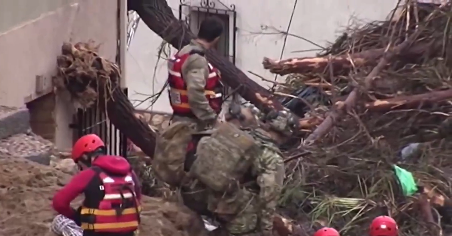 Torrential rains & hailstorms trigger flash floods across multiple regions in Spain