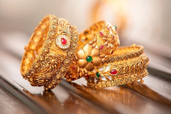 BIS urges gold, silver purchases with Hallmark assurance ahead of Dhanteras